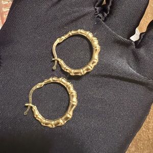 Brand new 18K Saudi gold loop earrings